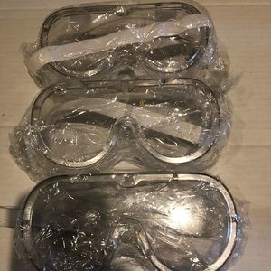 3 piece safety goggles.